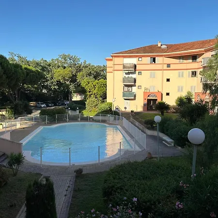 Appartamento Le Cosy Fréjus